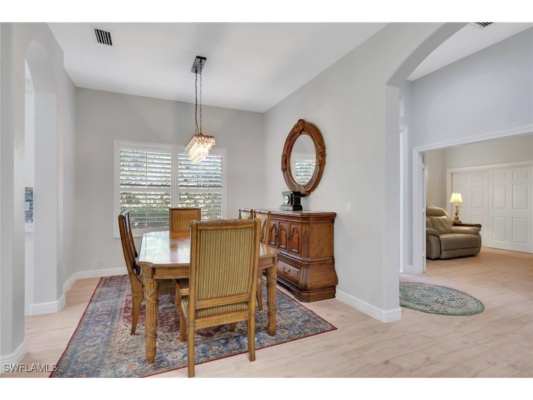 870 Vistana Circle #52 Naples FL 34119 225082752 image7