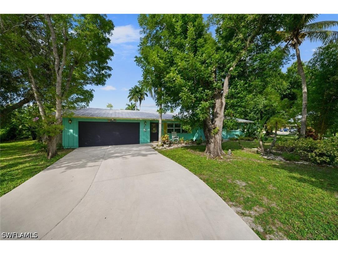 8700 Exeter Street Fort Myers FL 33907 226023135 image1