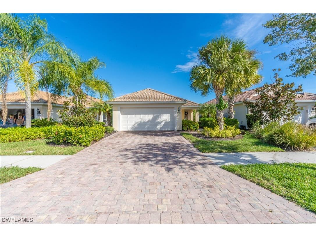 8701 Querce Court Naples FL 34114 223089977 image1