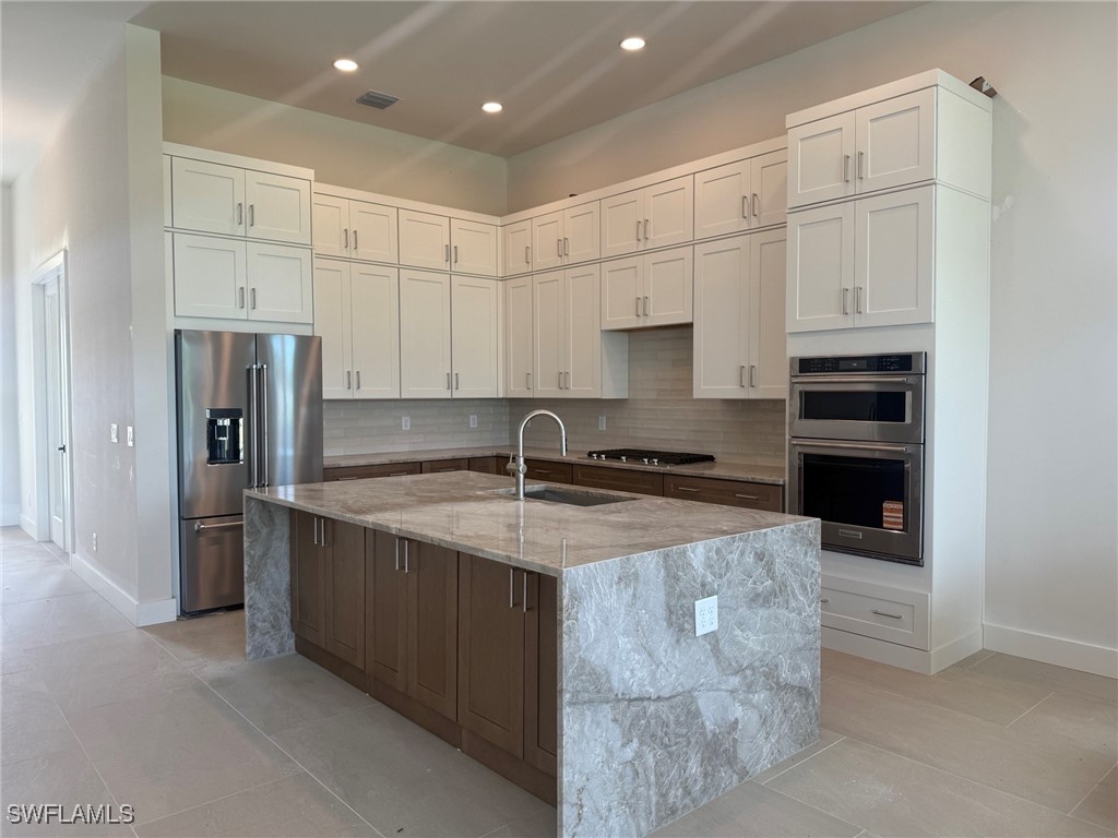 8705 Driftwood Drive Naples FL 34114 225063722 image1