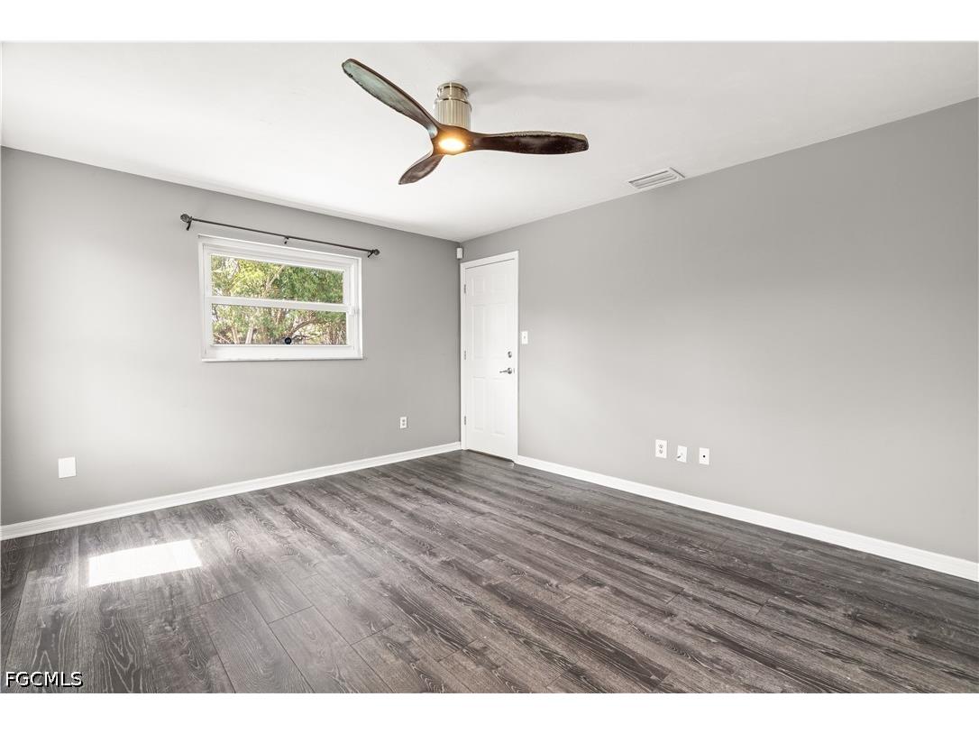 8707 Chatham Street Fort Myers FL 33907 2026019103 image12