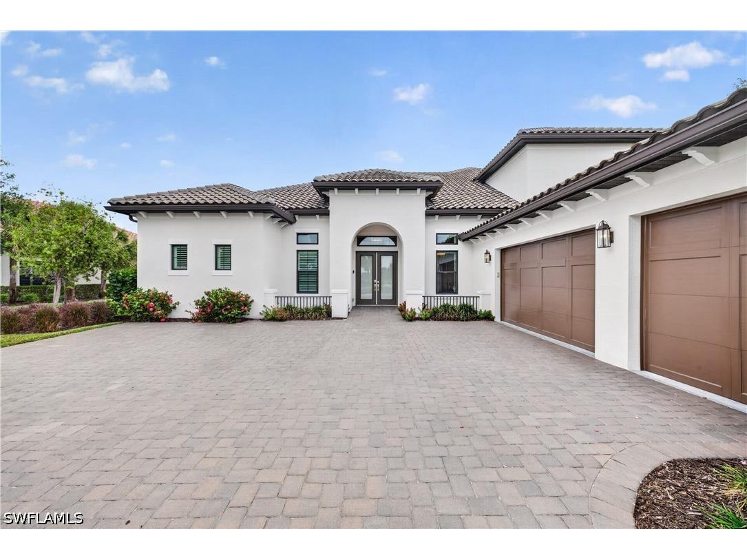 8709 Cavano Street Naples FL 34119 226021138 image1