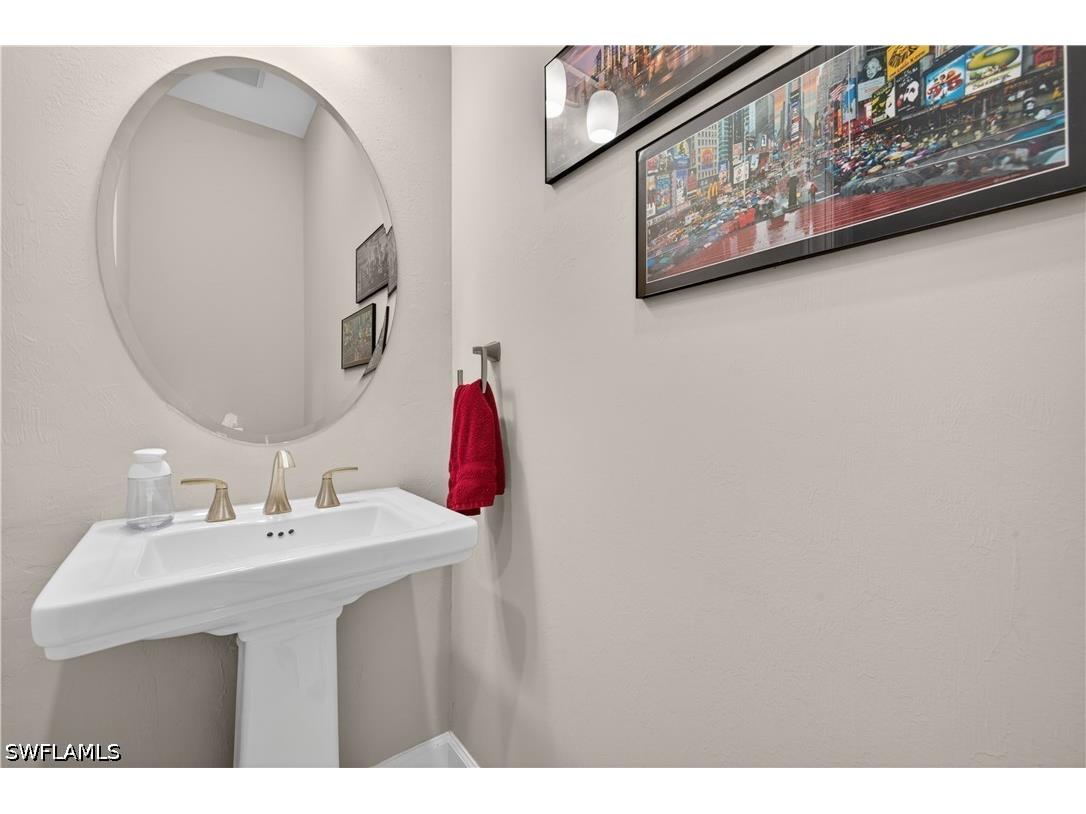 8709 Cavano Street Naples FL 34119 226021138 image31