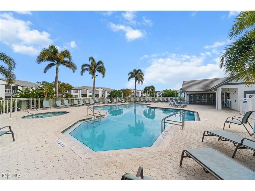871 Tanbark Drive #101 Naples FL 34108 2026005734 image1