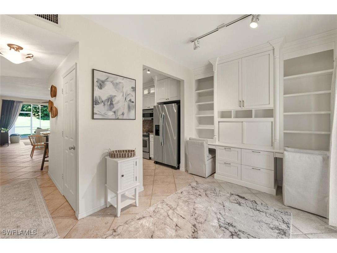 871 Tanbark Drive #102 Naples FL 34108 225085171 image2