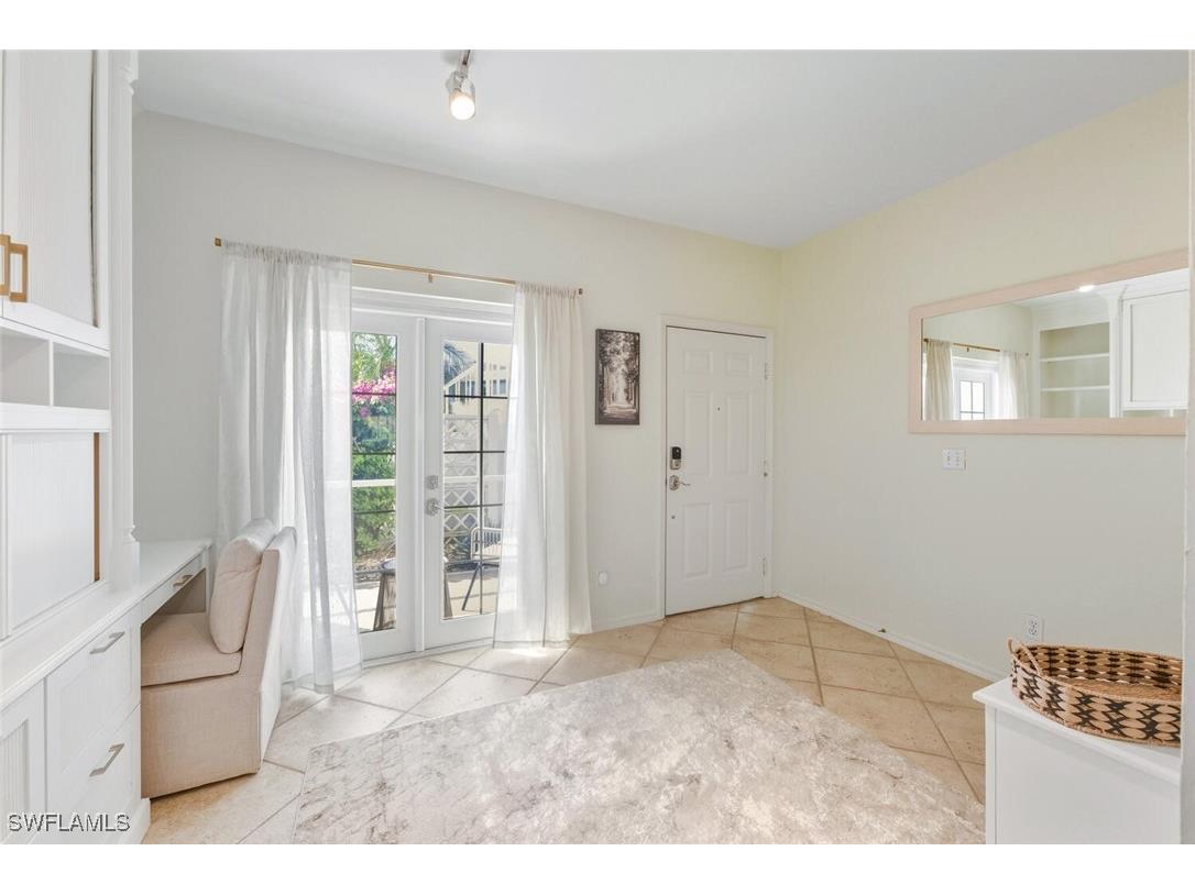 871 Tanbark Drive #102 Naples FL 34108 225085171 image3
