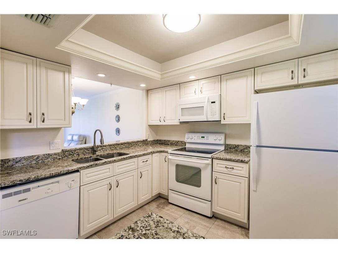 8715 Charter Club Circle #2 Fort Myers FL 33919 224072209 image1