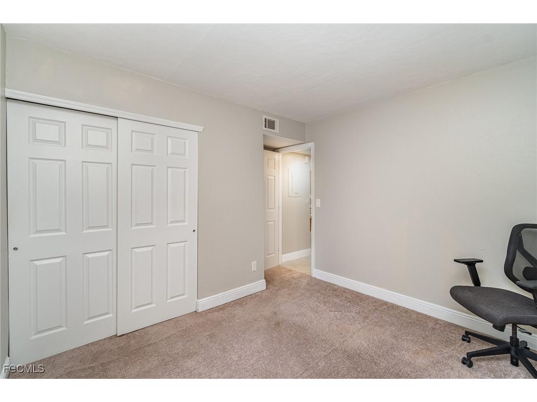 8715 Charter Club Circle #3 Fort Myers FL 33919 2025005421 image17