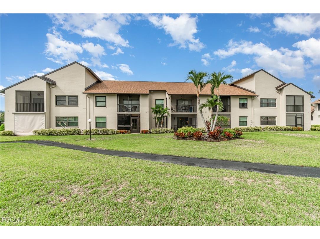 8715 Charter Club Circle #3 Fort Myers FL 33919 2025005421 image3