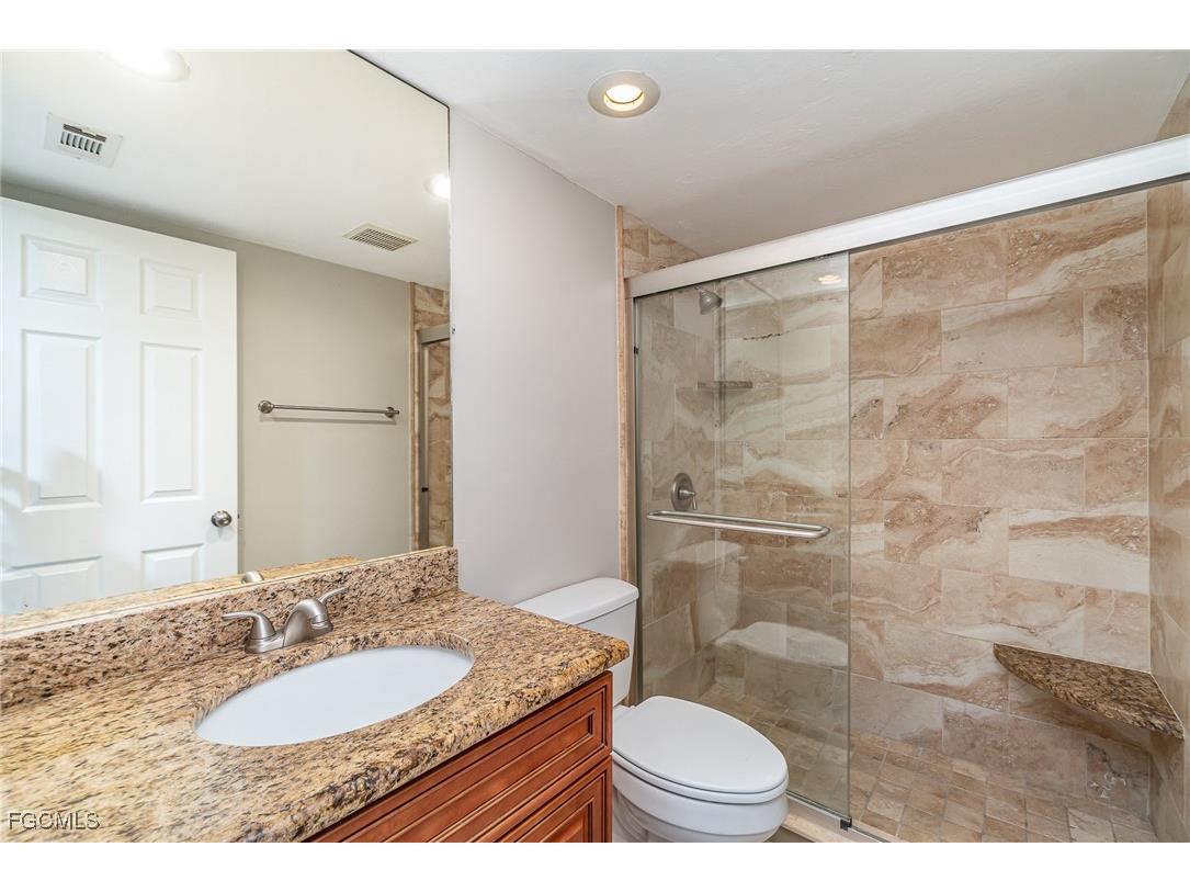 8715 Charter Club Circle #3 Fort Myers FL 33919 2026000833 image16