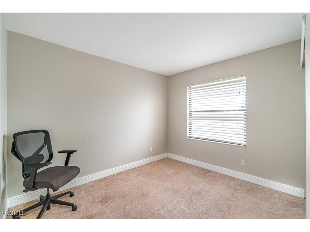 8715 Charter Club Circle #3 Fort Myers FL 33919 2026000833 image19