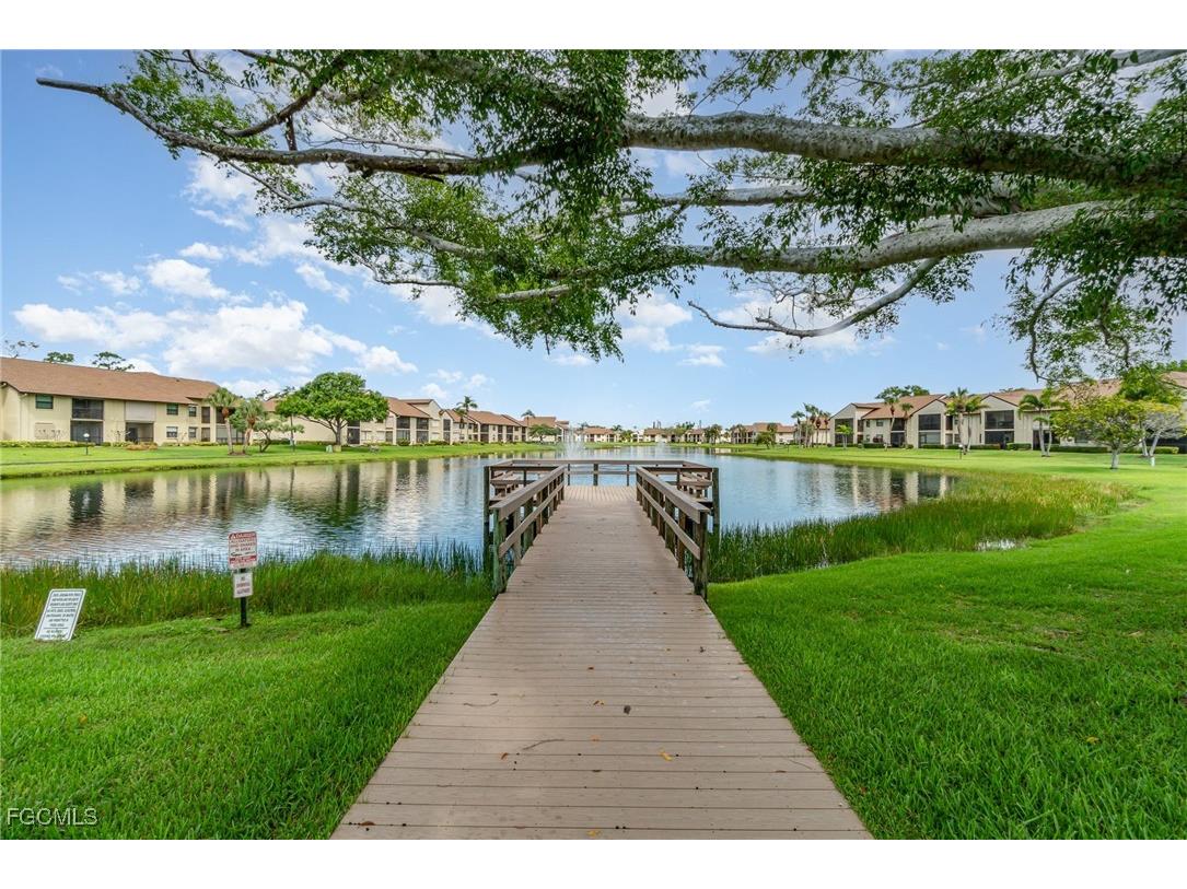 8715 Charter Club Circle #3 Fort Myers FL 33919 2026000833 image3