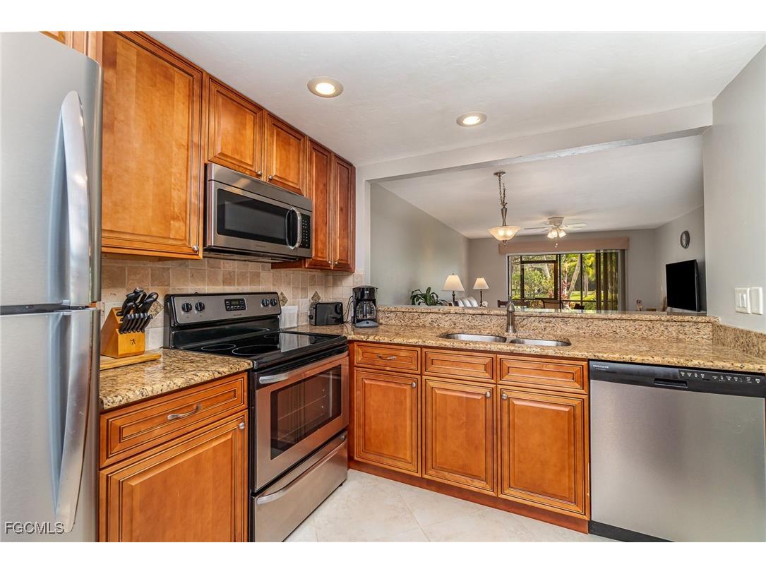 8715 Charter Club Circle #3 Fort Myers FL 33919 2026000833 image7