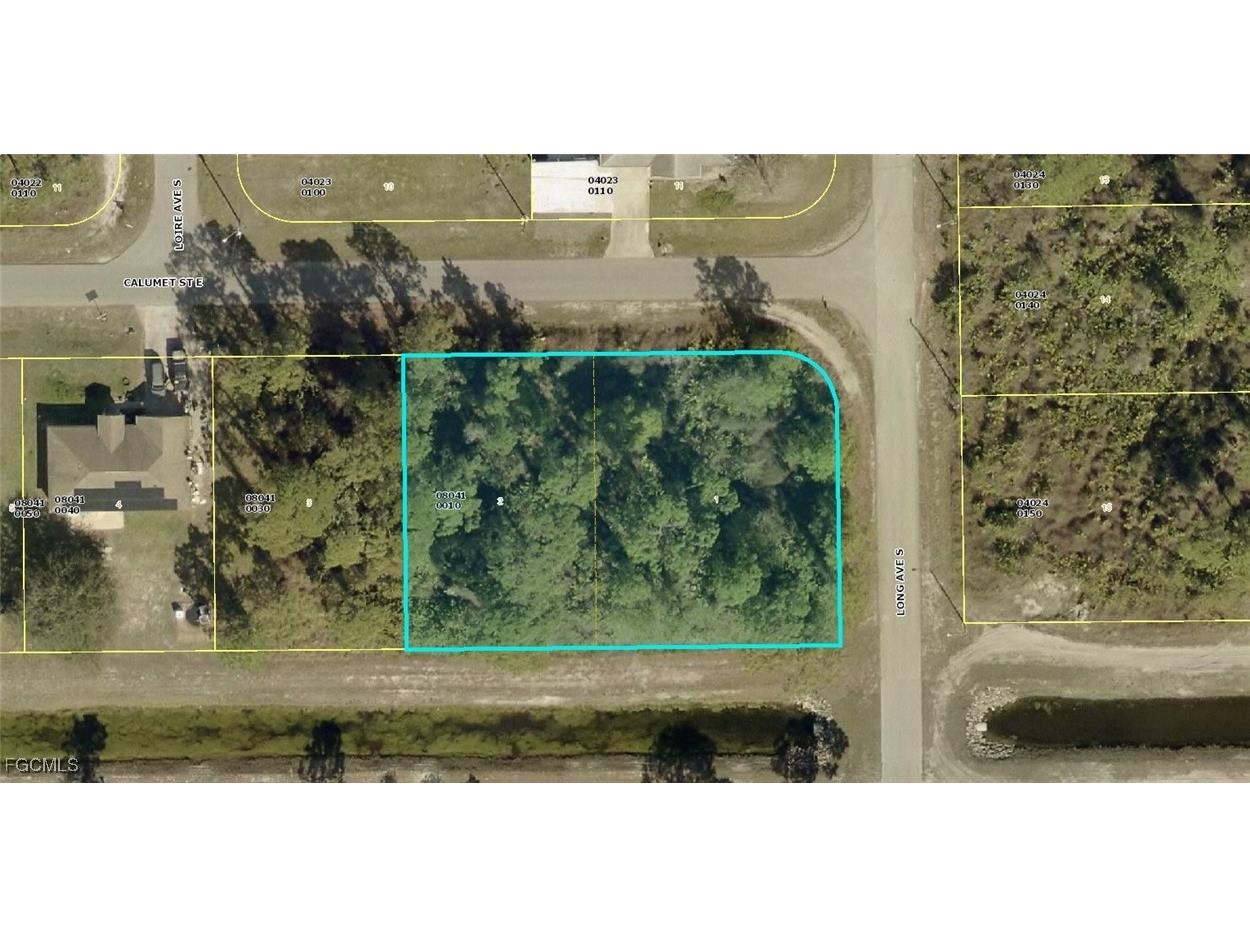 870 AND 872 Calumet Street E Lehigh Acres FL 33974 2025016311 image1