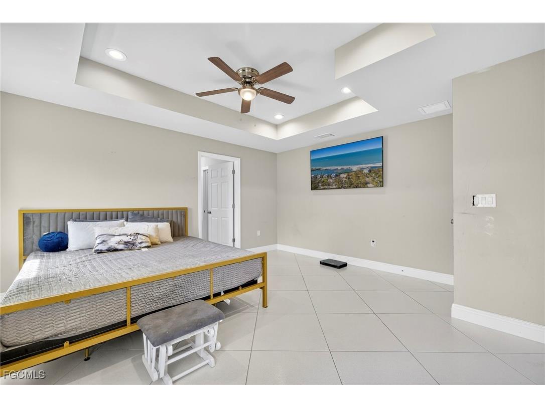 872 Carbon Street E Lehigh Acres FL 33974 2025002797 image15