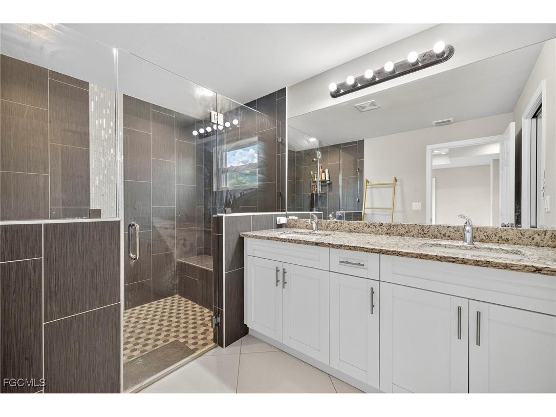 872 Carbon Street E Lehigh Acres FL 33974 2025002797 image17