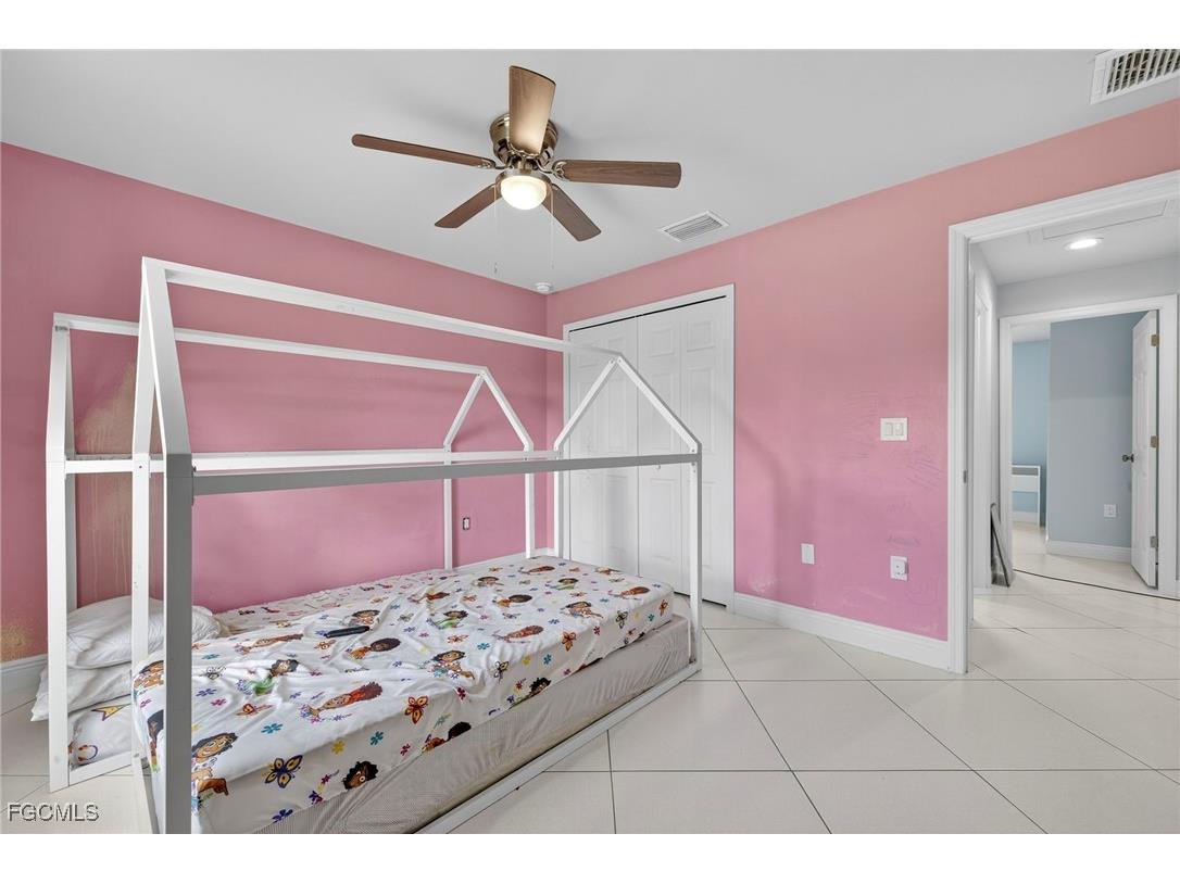 872 Carbon Street E Lehigh Acres FL 33974 2025002797 image18