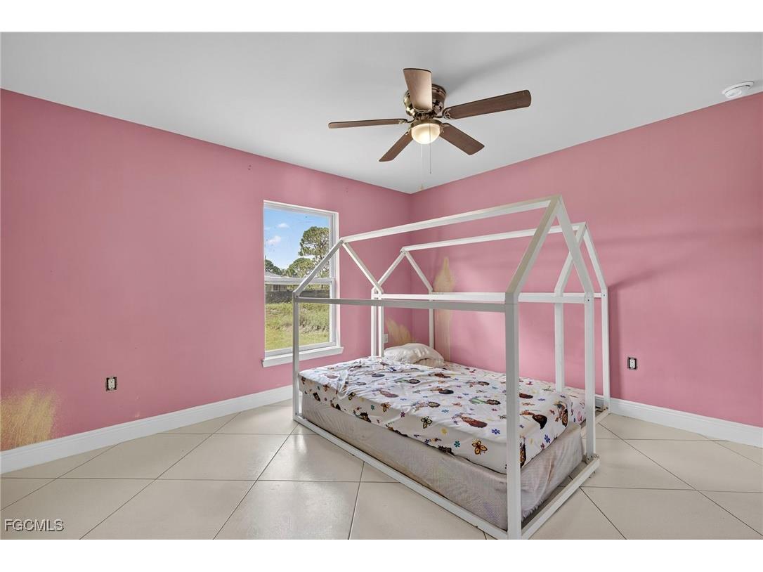 872 Carbon Street E Lehigh Acres FL 33974 2025002797 image19