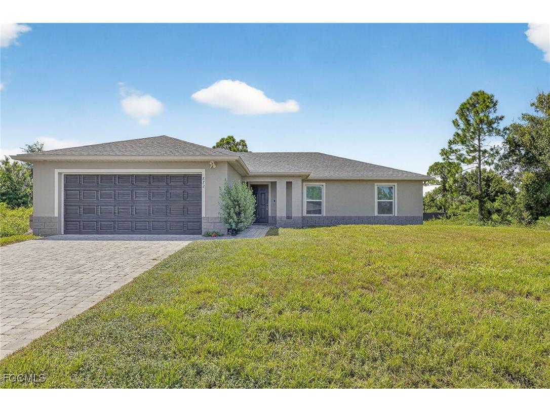 872 Carbon Street E Lehigh Acres FL 33974 2025002797 image2