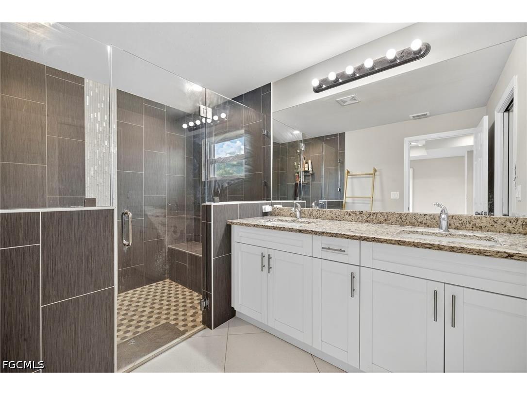 872 Carbon Street E Lehigh Acres FL 33974 2026016779 image17