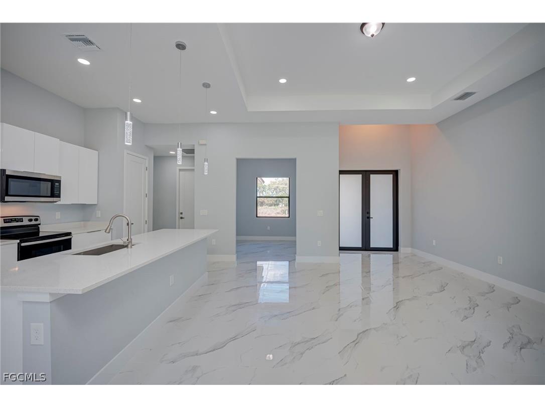 872 Spaulding Street E Lehigh Acres FL 33974 2026013849 image5