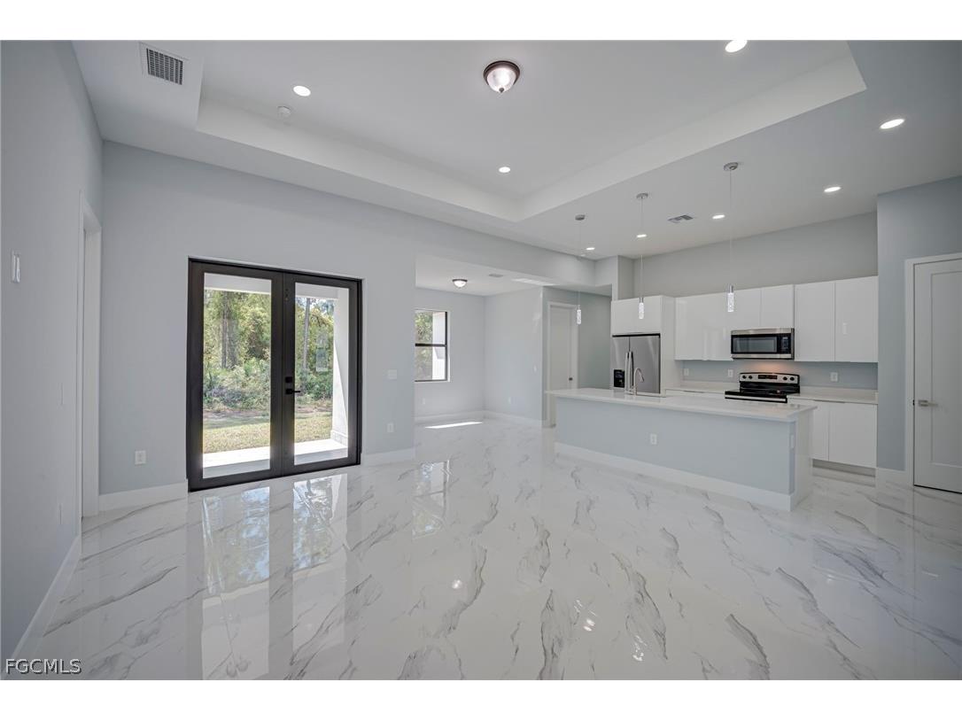 872 Spaulding Street E Lehigh Acres FL 33974 2026013849 image6