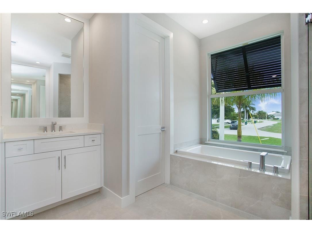 872 Swan Drive Marco Island FL 34145 225082537 image39