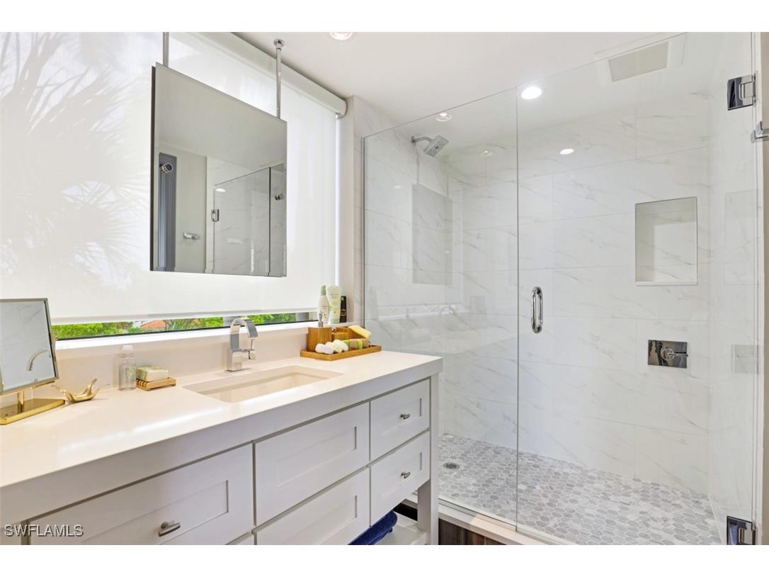 8720 Bay Colony Drive #304 Naples FL 34108 225064101 image13