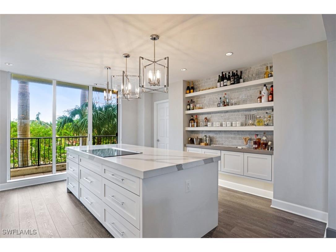 8720 Bay Colony Drive #304 Naples FL 34108 225064101 image2