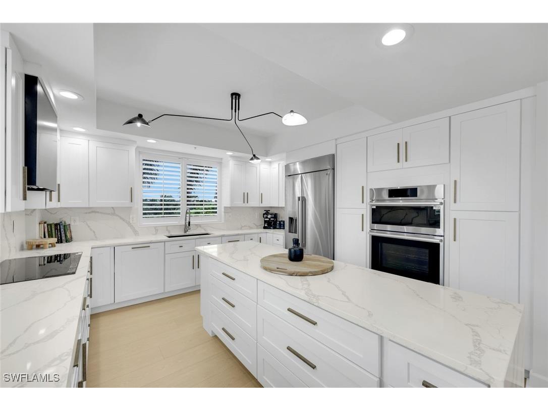 8720 Bay Colony Drive #404 Naples FL 34108 225070325 image6