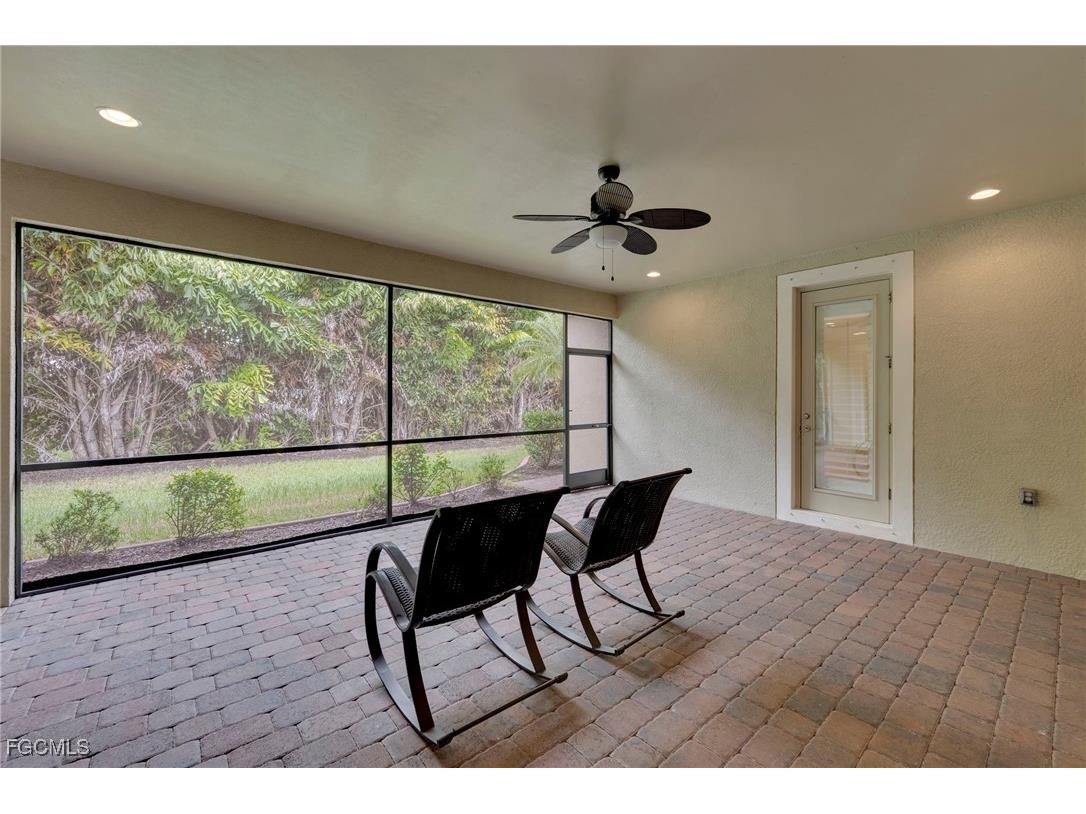 8720 Westwood Oaks Place Fort Myers FL 33908 2025017995 image36