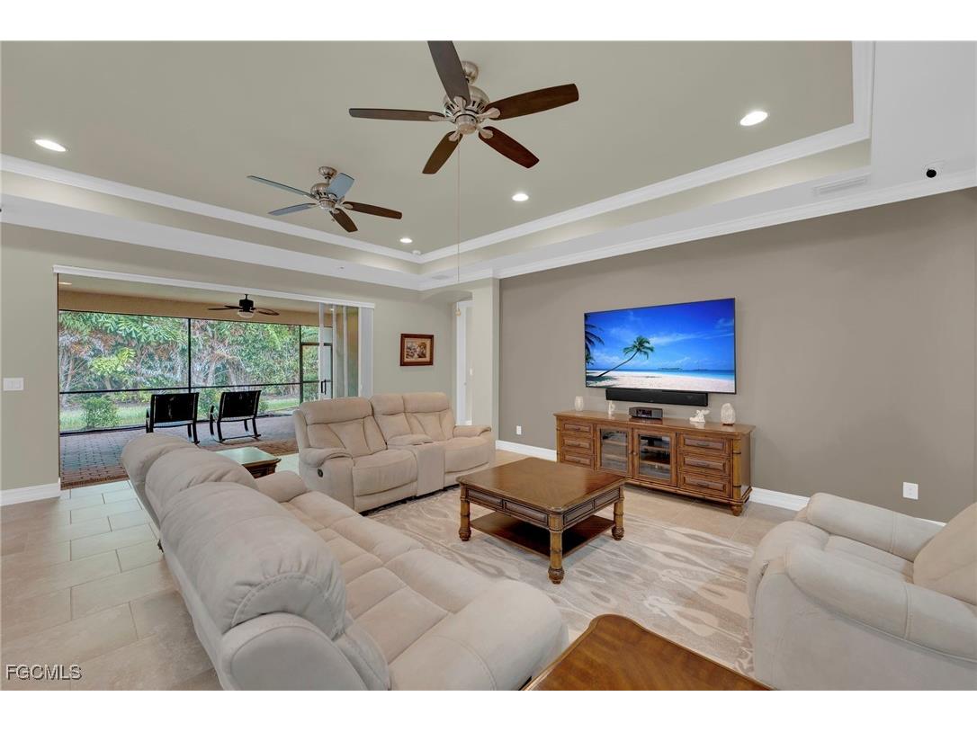 8720 Westwood Oaks Place Fort Myers FL 33908 2025017995 image4