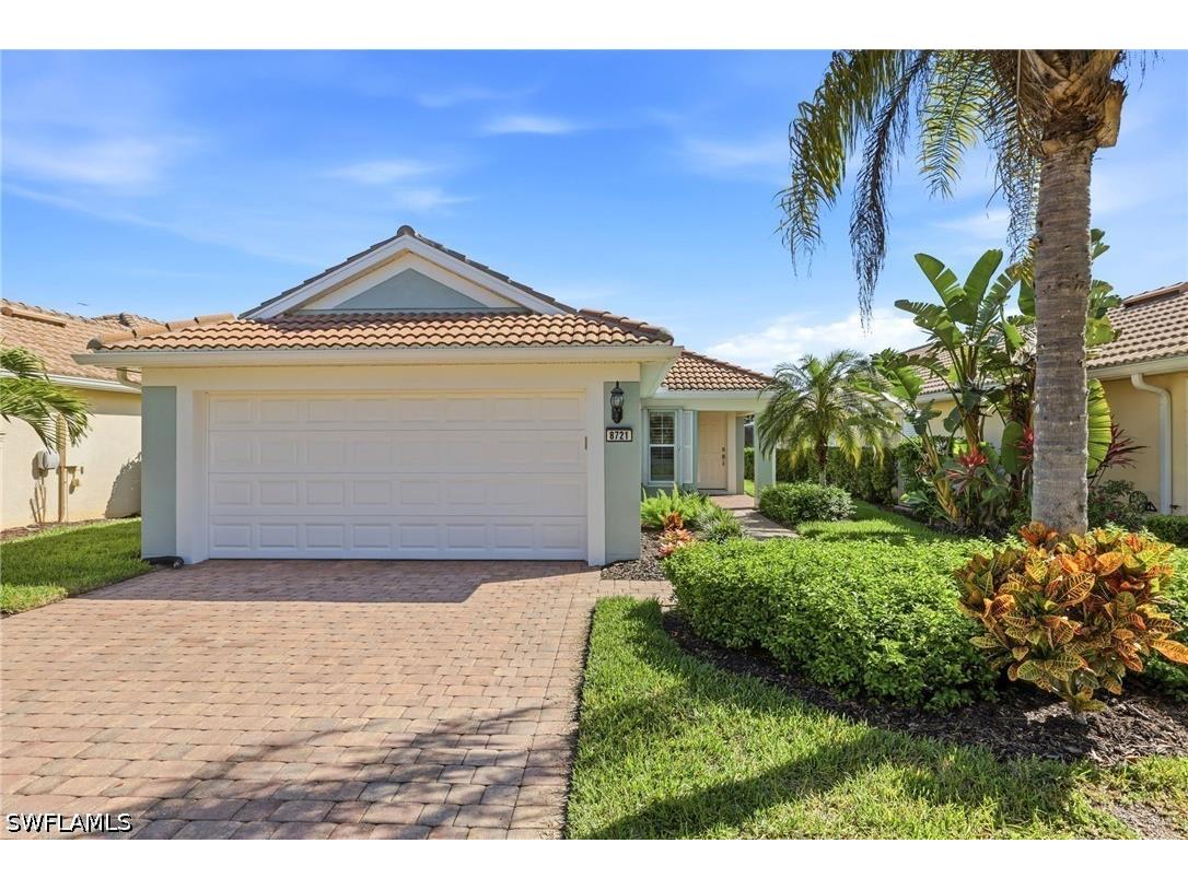 8721 Querce Court Naples FL 34114 226017172 image1