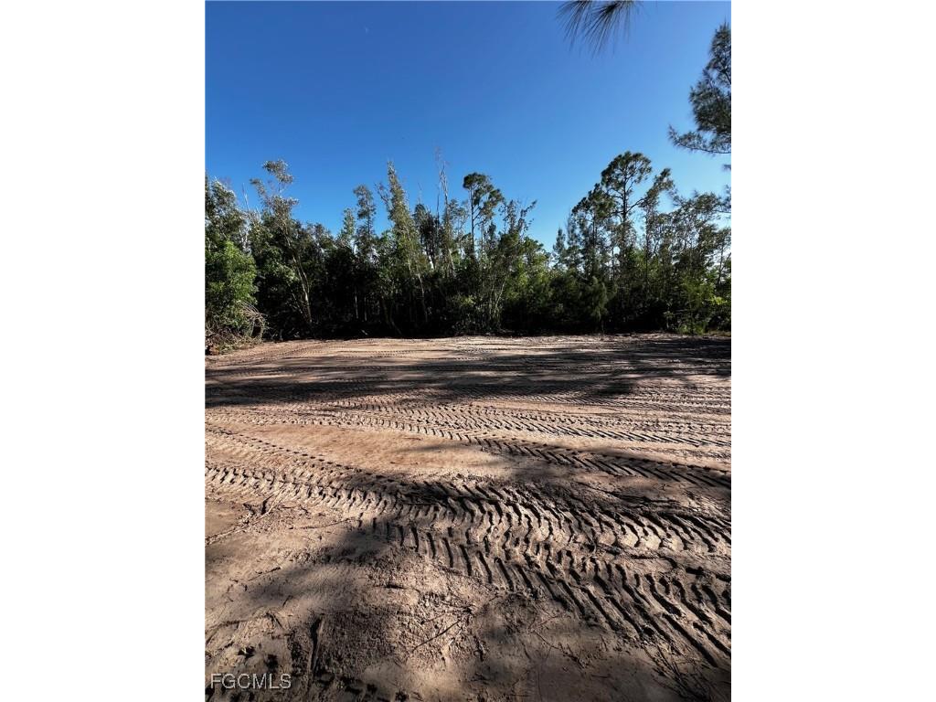 8721 Redwood Drive Saint James City FL 33956 2025009611 image1
