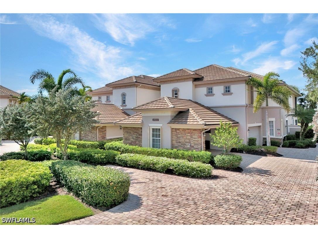 8723 Coastline Court #202 Naples FL 34120 226023915 image1