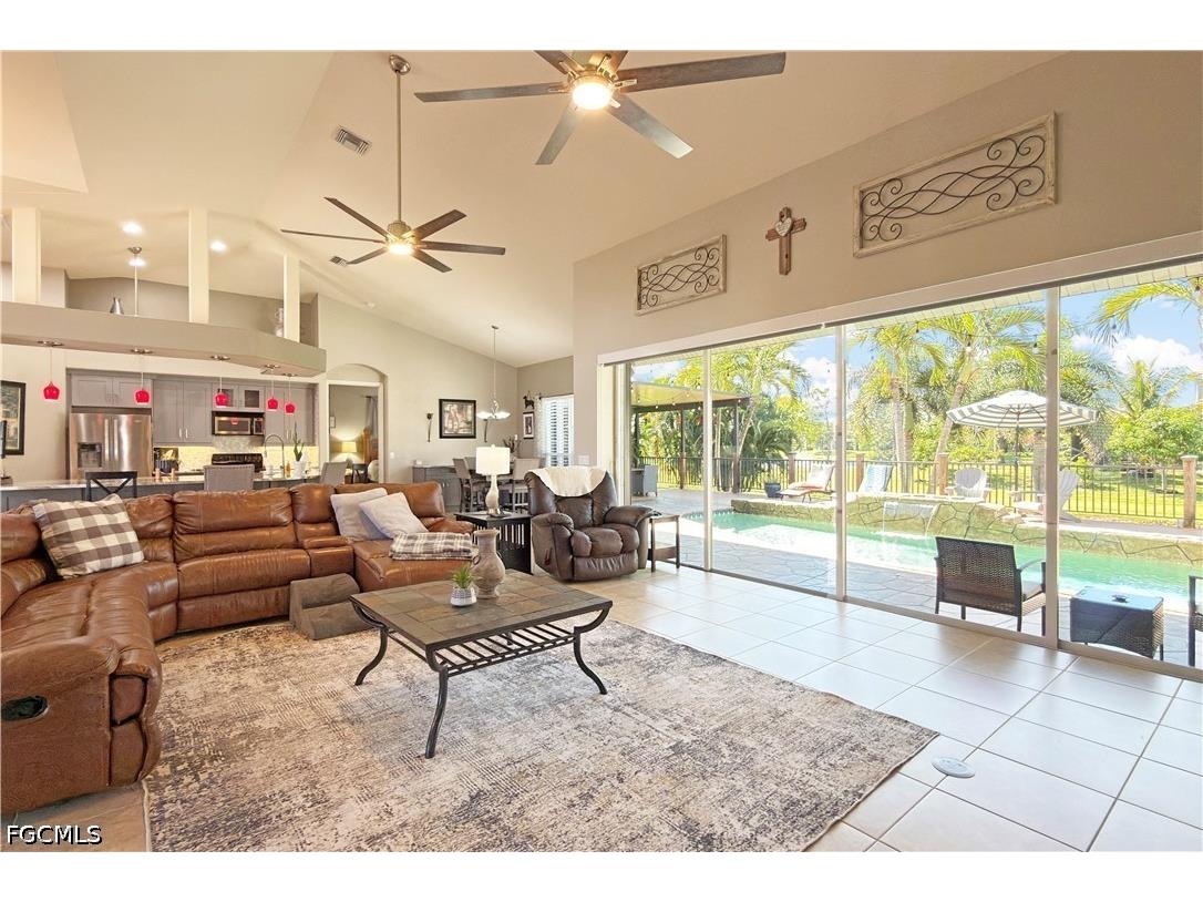 8723 S Lake Circle Fort Myers FL 33908 2026019504 image12
