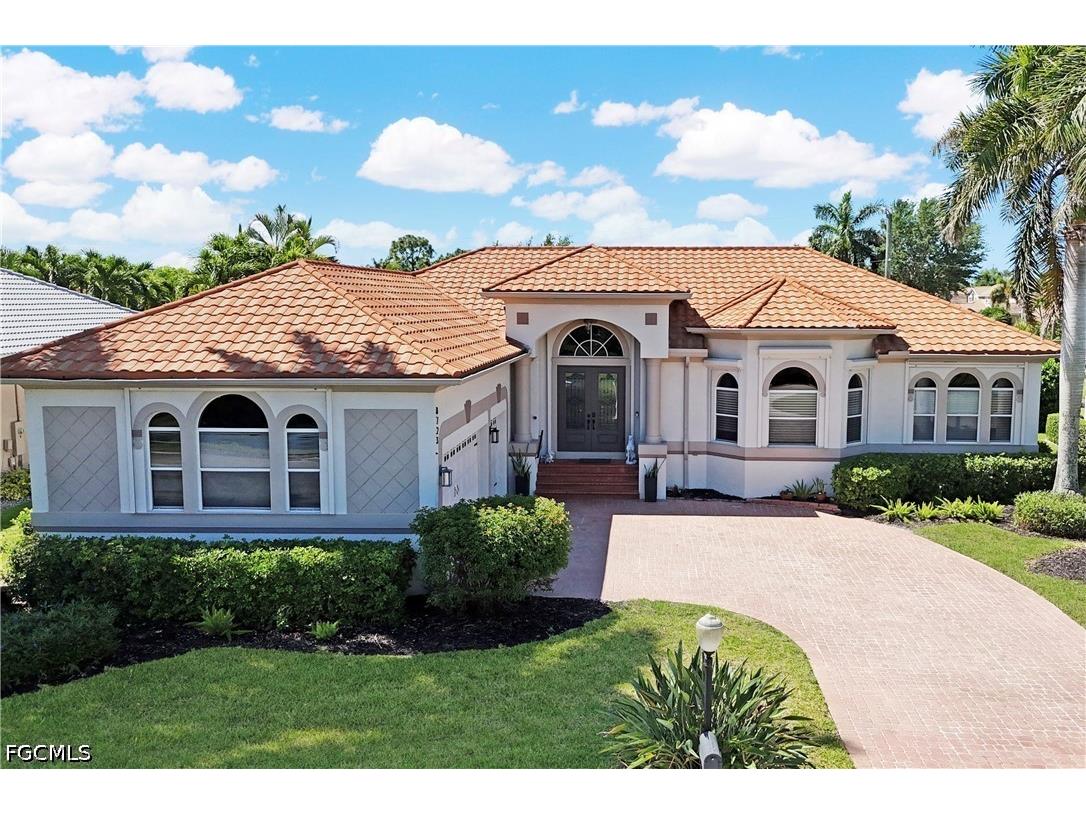 8723 S Lake Circle Fort Myers FL 33908 2026019504 image2