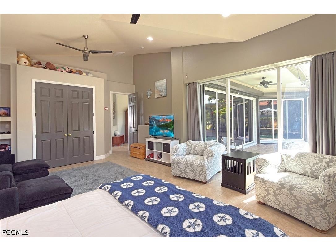 8723 S Lake Circle Fort Myers FL 33908 2026019504 image36