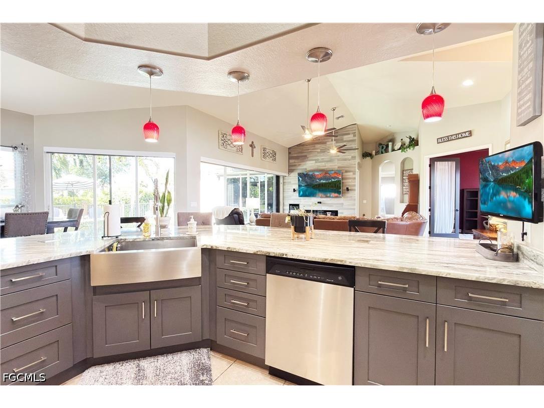 8723 S Lake Circle Fort Myers FL 33908 2026019504 image9