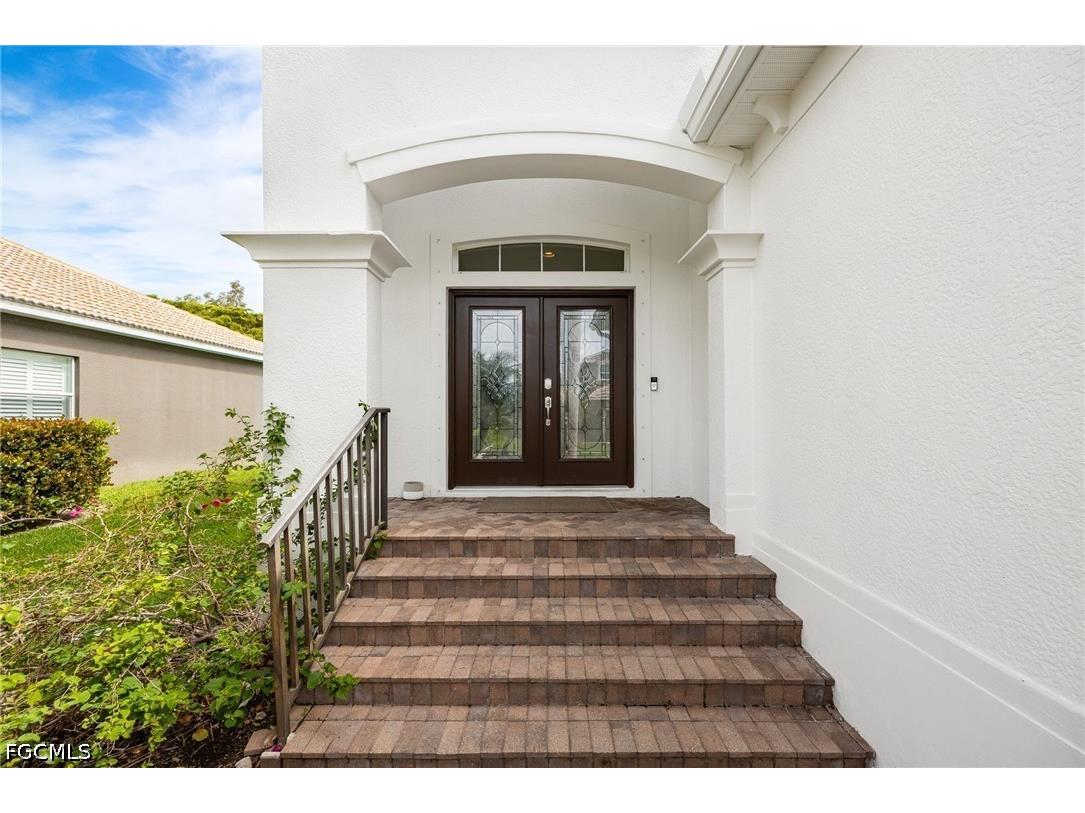 8724 Banyan Bay Boulevard Fort Myers FL 33908 2026025558 image2