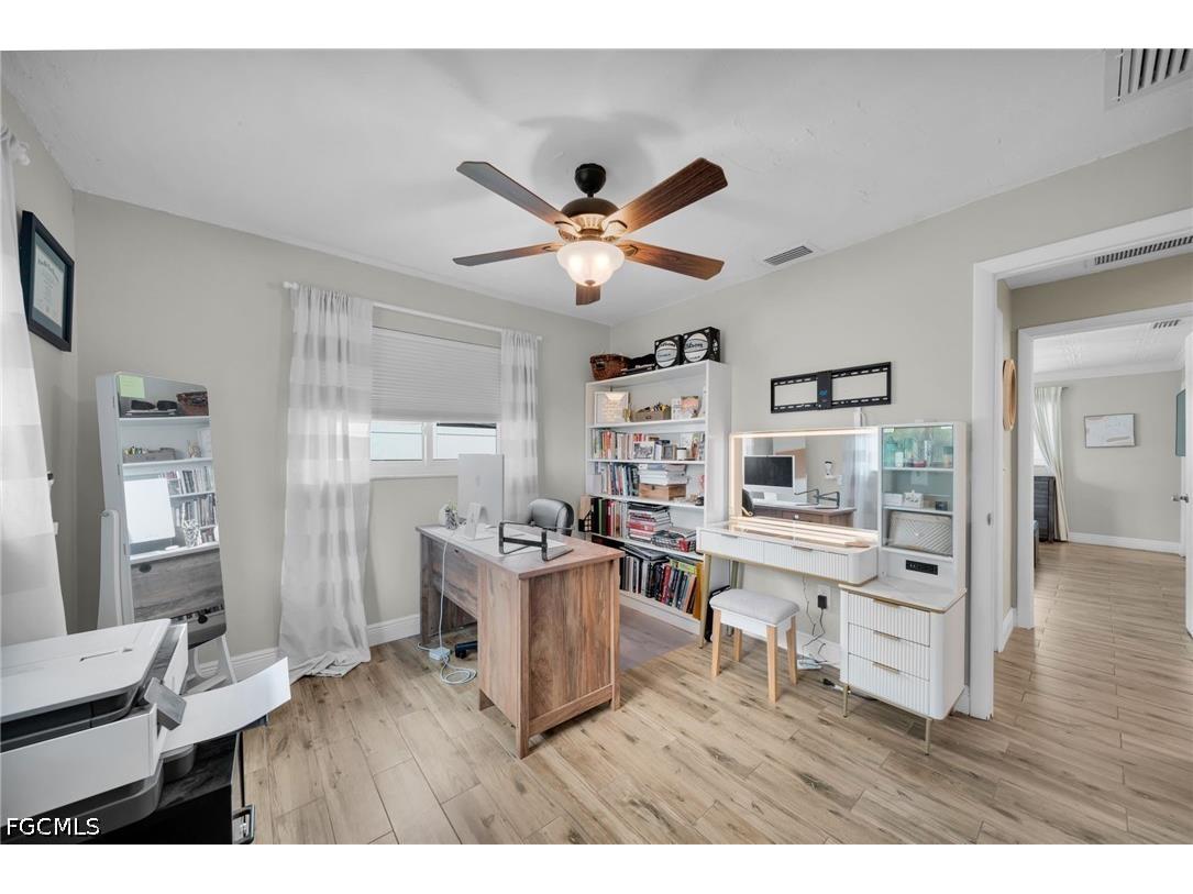 873 Hofstra Drive Fort Myers FL 33919 2026018198 image18