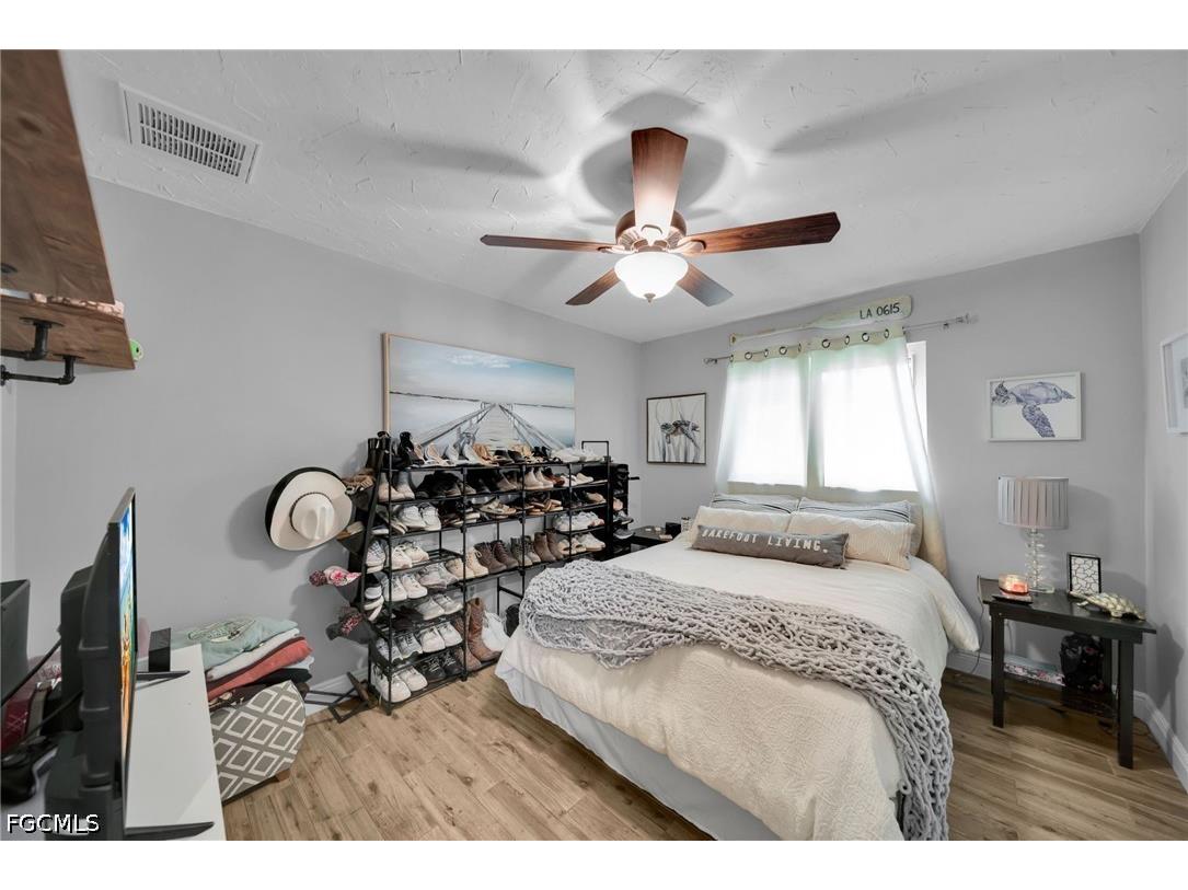873 Hofstra Drive Fort Myers FL 33919 2026018198 image19