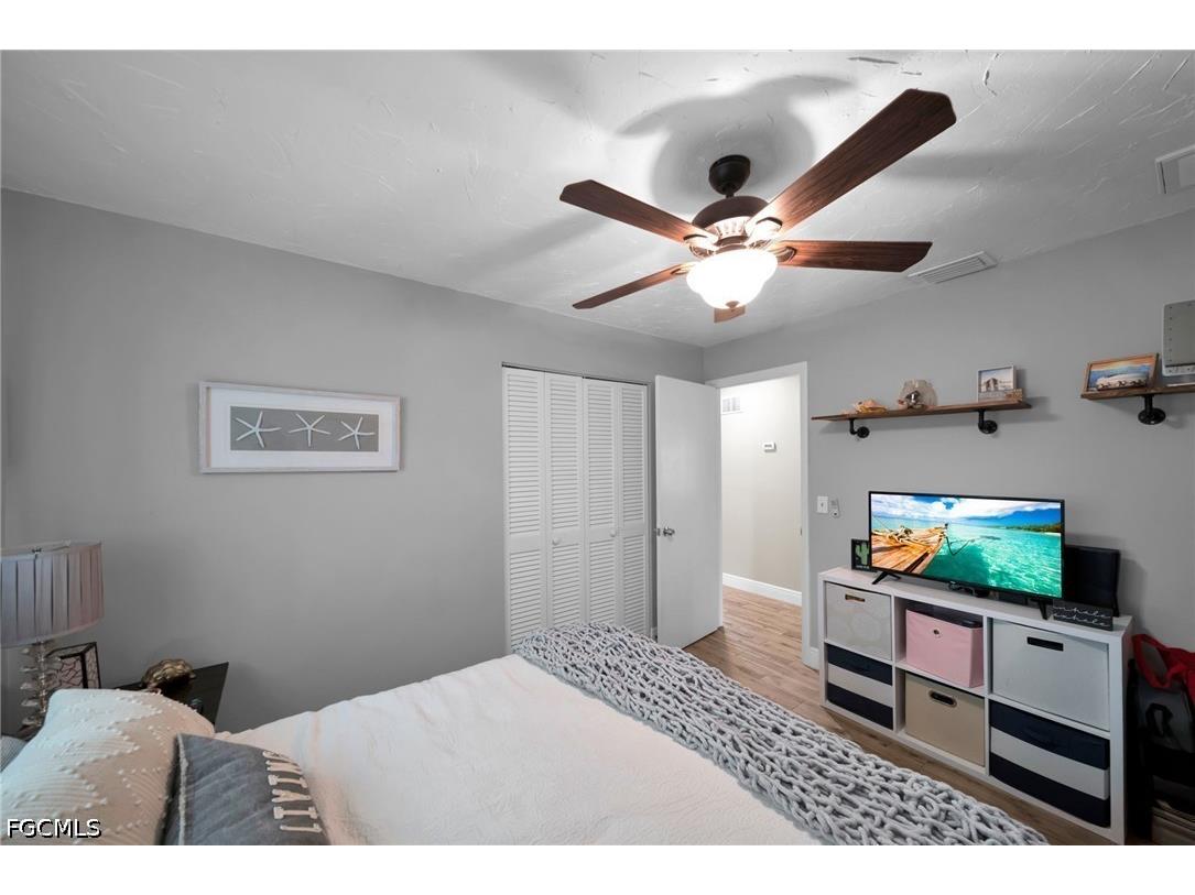 873 Hofstra Drive Fort Myers FL 33919 2026018198 image20