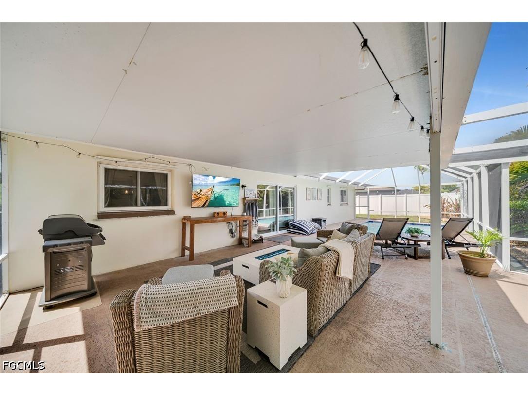 873 Hofstra Drive Fort Myers FL 33919 2026018198 image24