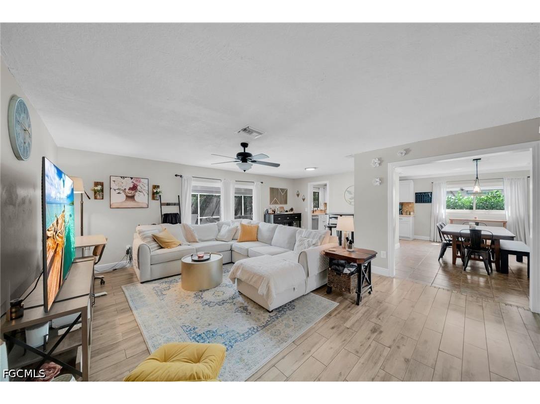 873 Hofstra Drive Fort Myers FL 33919 2026018198 image7