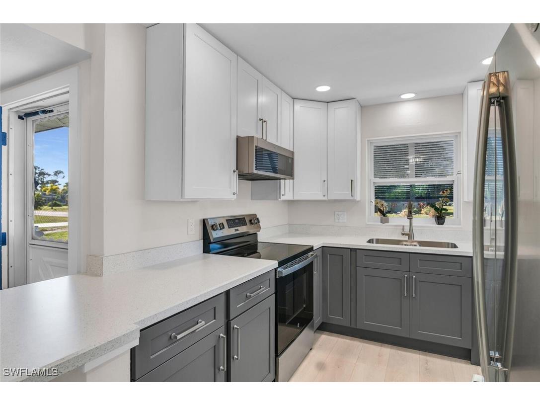8730 Fordham Street Fort Myers FL 33907 225006760 image1