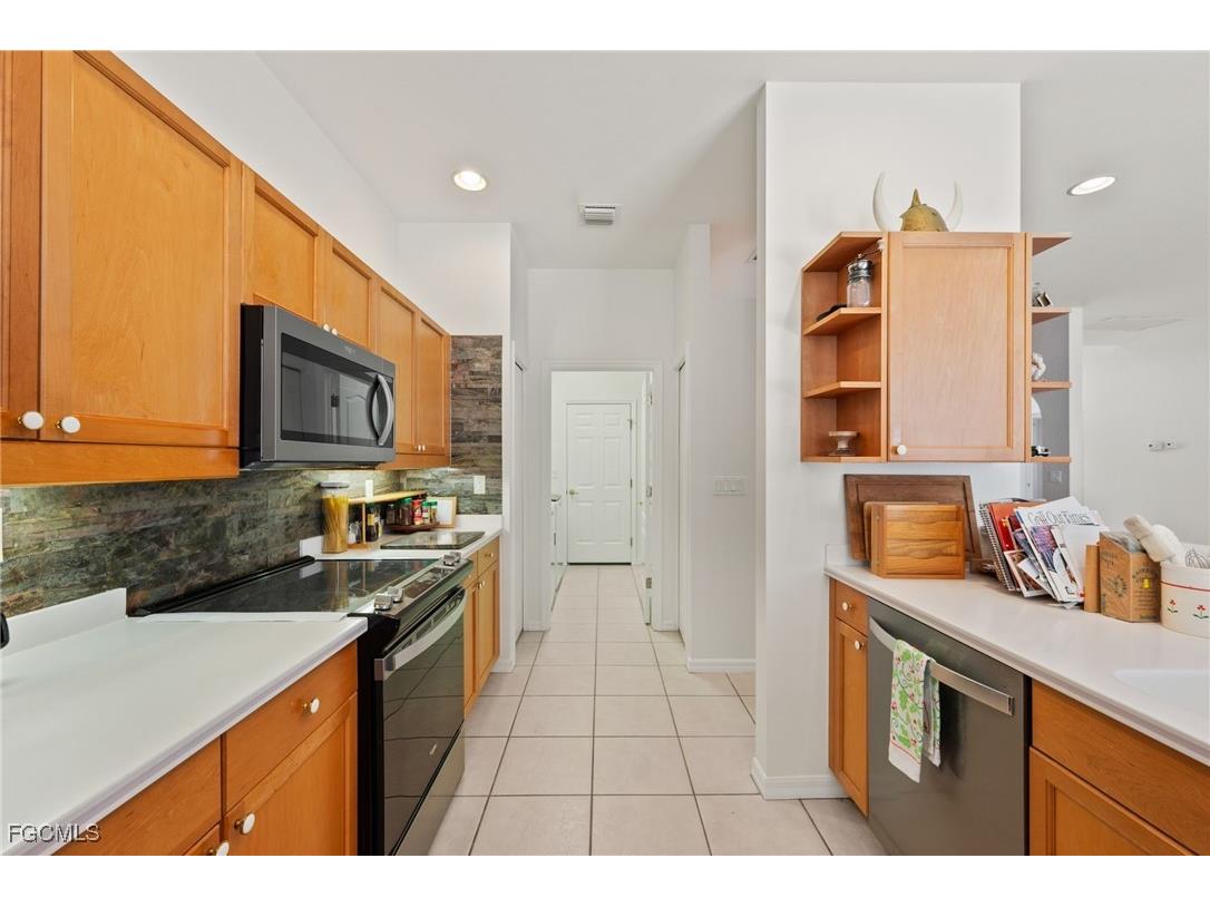 8732 Manderston Court Fort Myers FL 33912 2025024617 image12