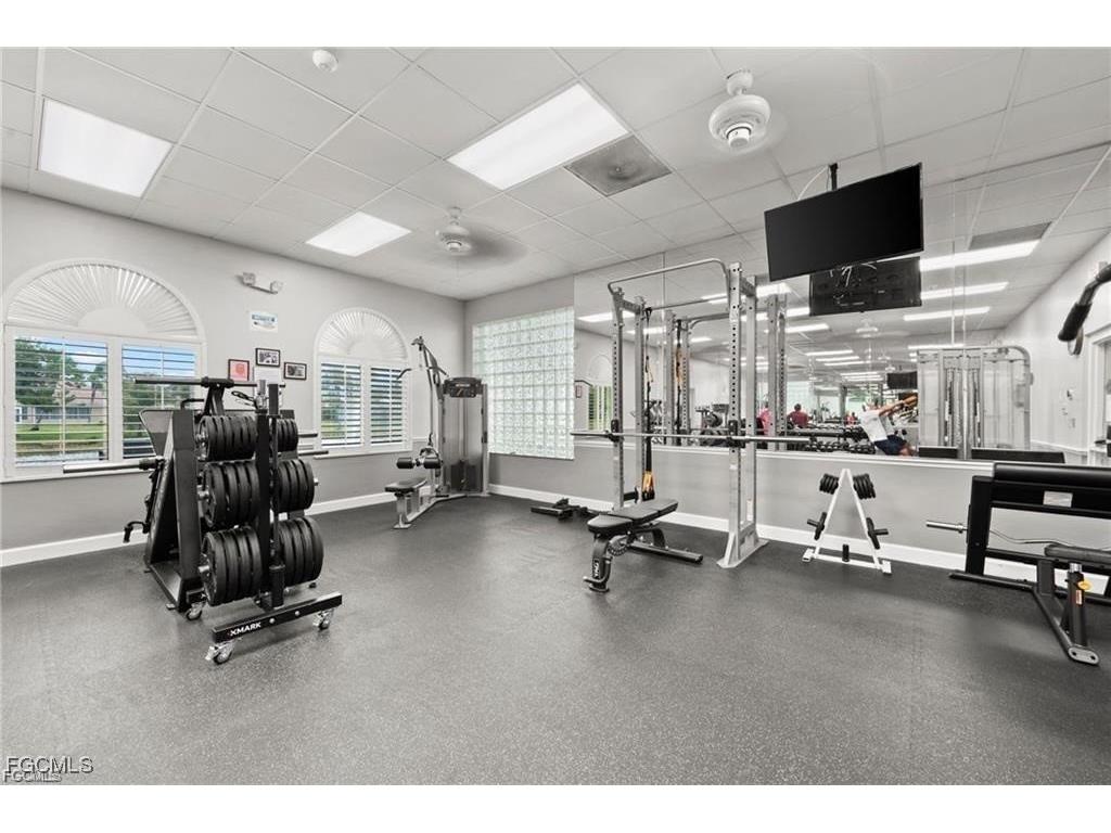 8732 Manderston Court Fort Myers FL 33912 2025024617 image37