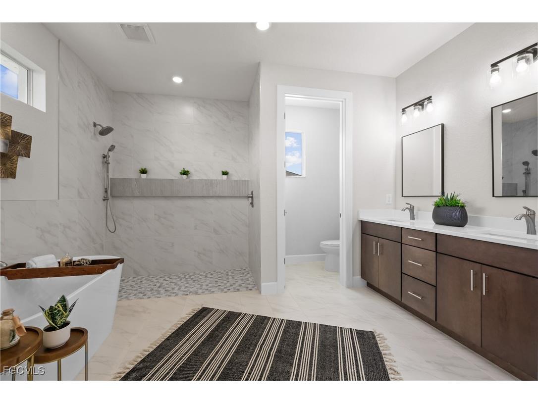 8738 Lakefront Court Fort Myers FL 33908 2025007998 image12