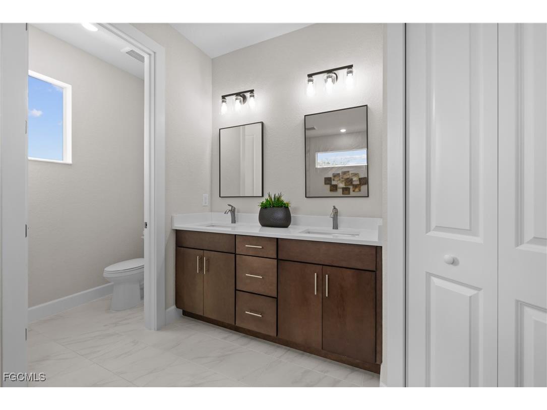 8738 Lakefront Court Fort Myers FL 33908 2025007998 image14